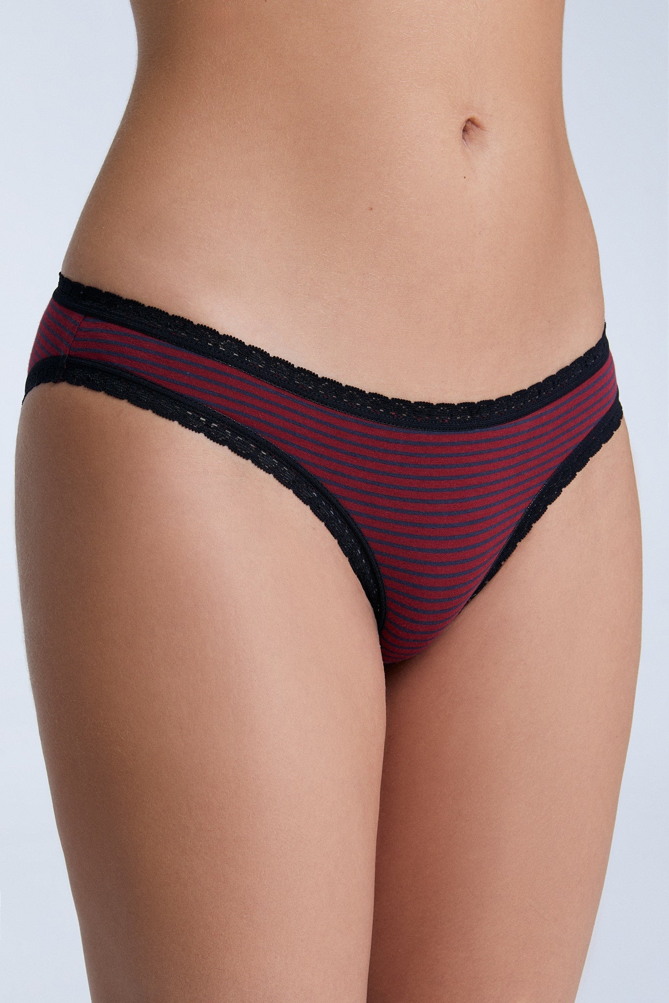 1111-081 | Damen Slip - Tibetrot/Navy Gestreift