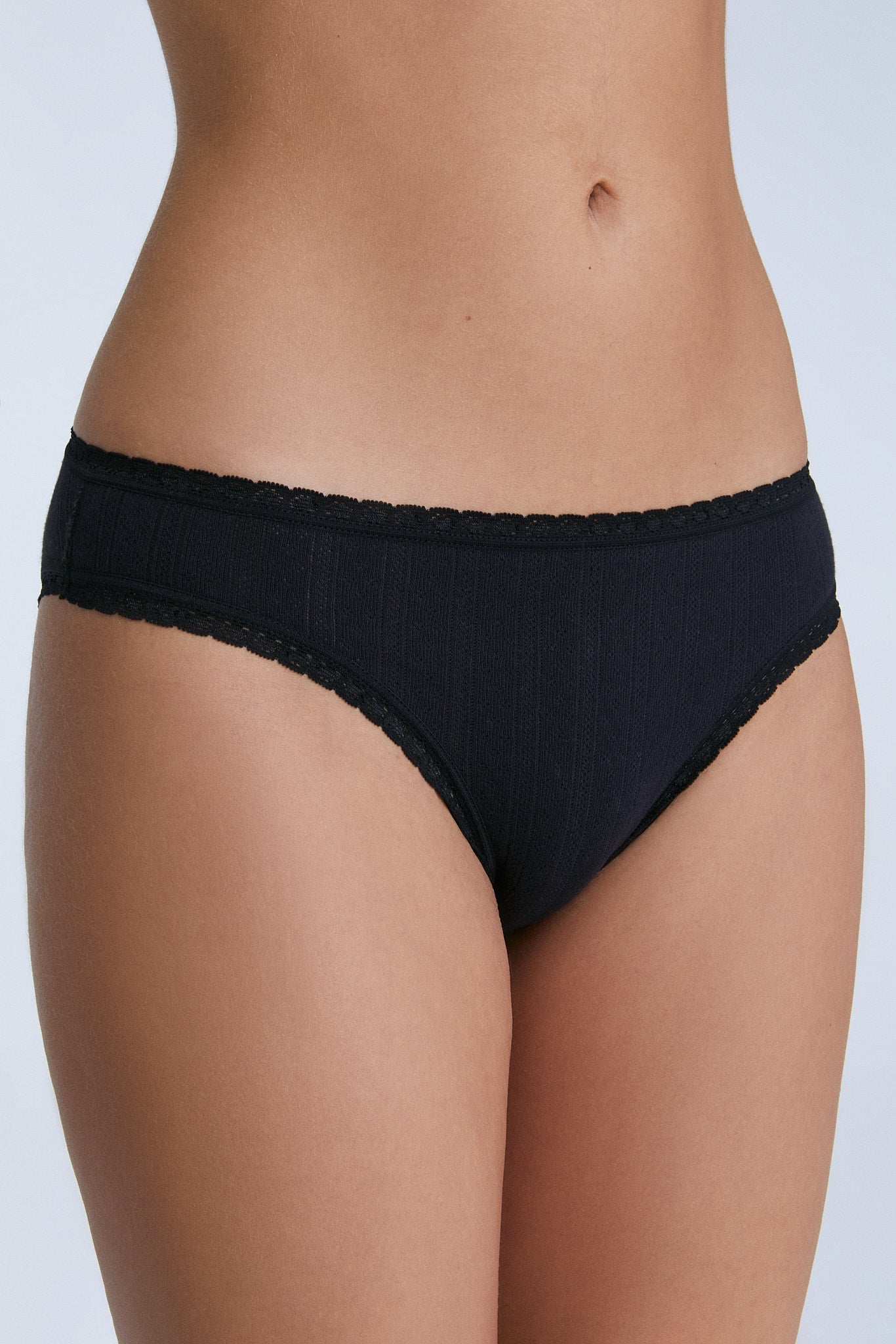 1163-021 | Jacquard Slip mit Spitze - Schwarz