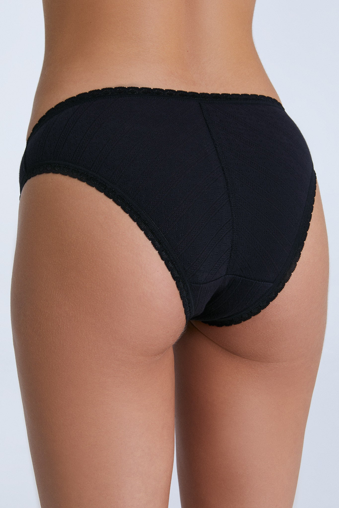 1163-021 | Jacquard Slip mit Spitze - Schwarz