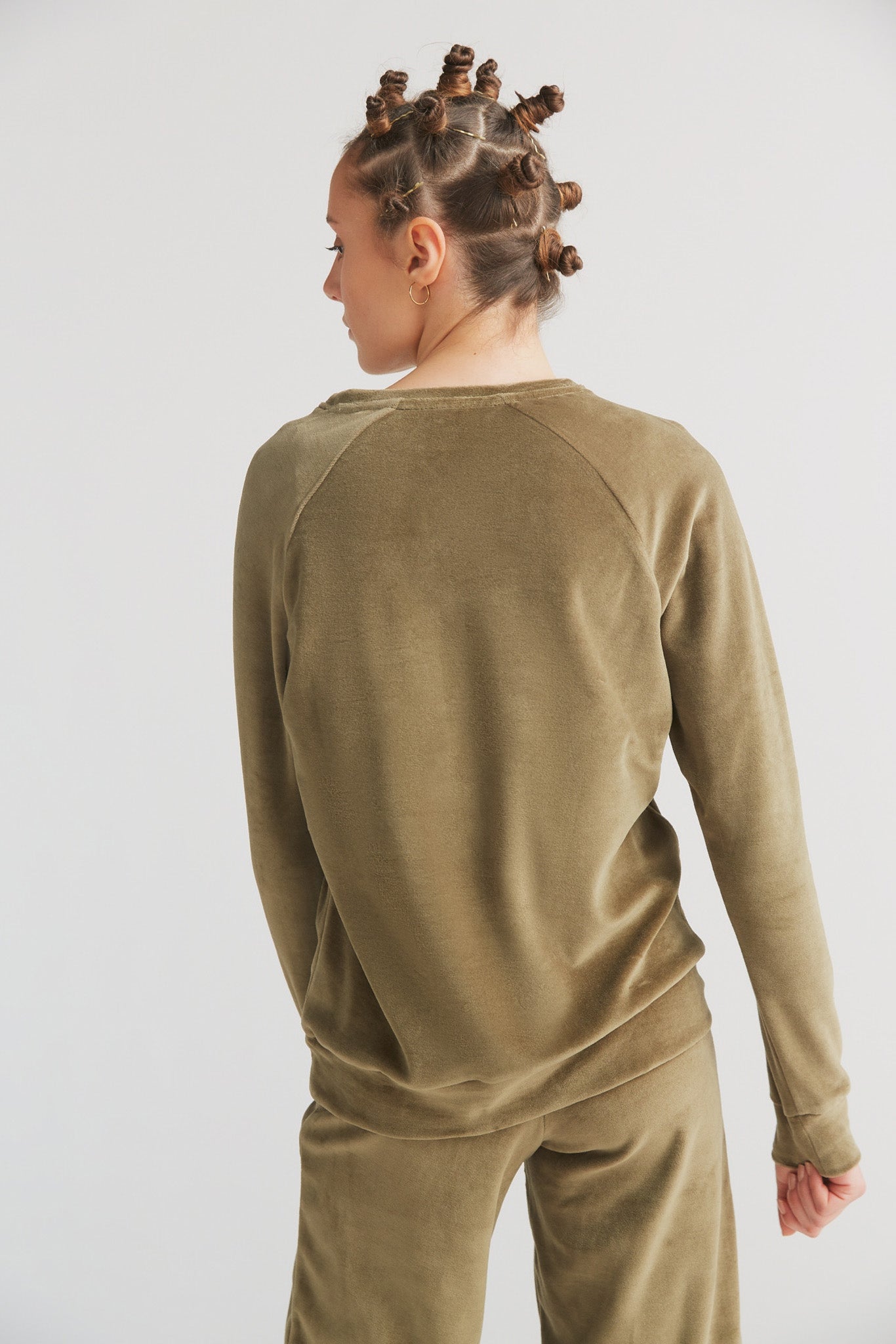 1277-041 | Damen Nickysweatshirt - Oliv