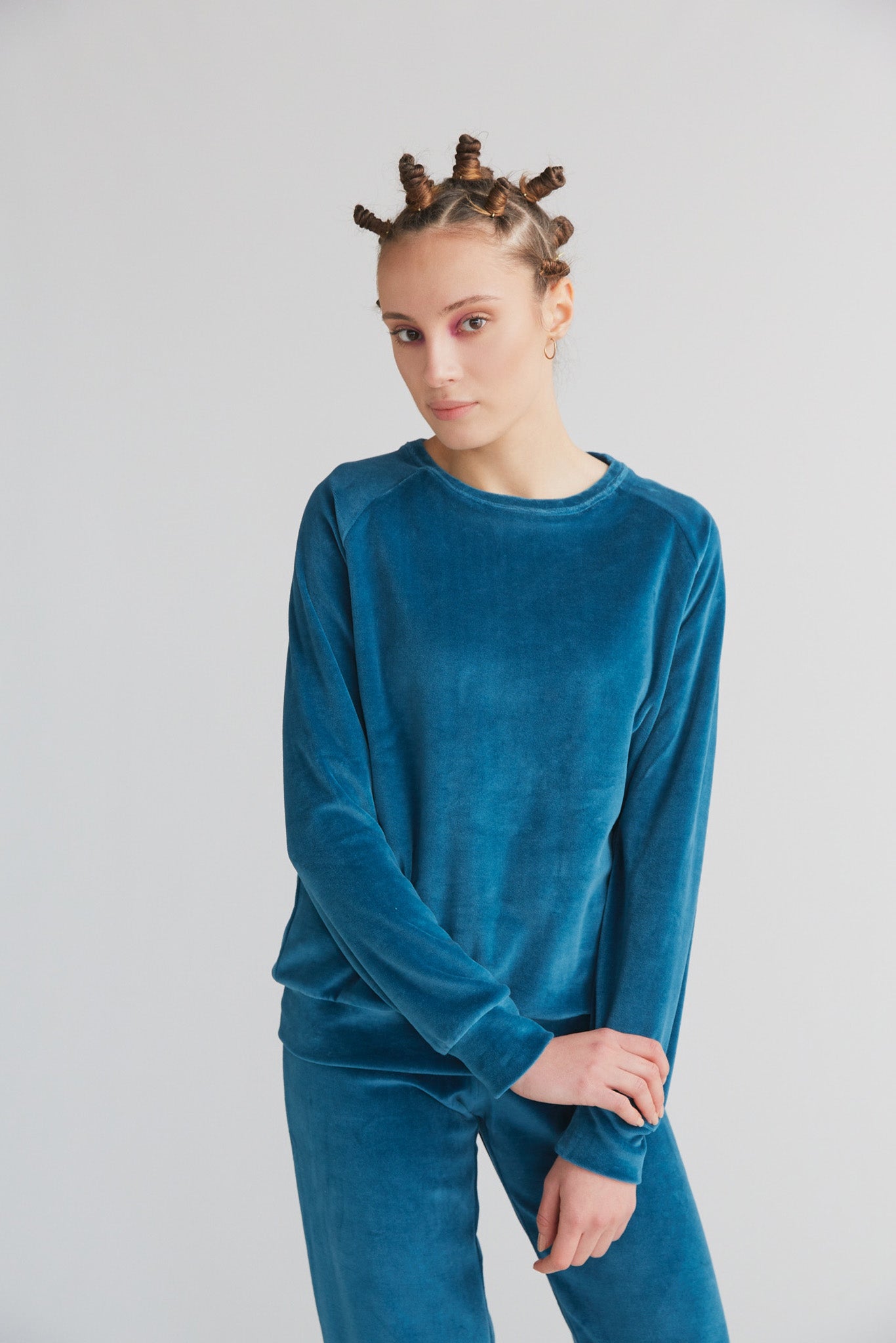 1277-044 | Damen Nickysweatshirt - Donaublau