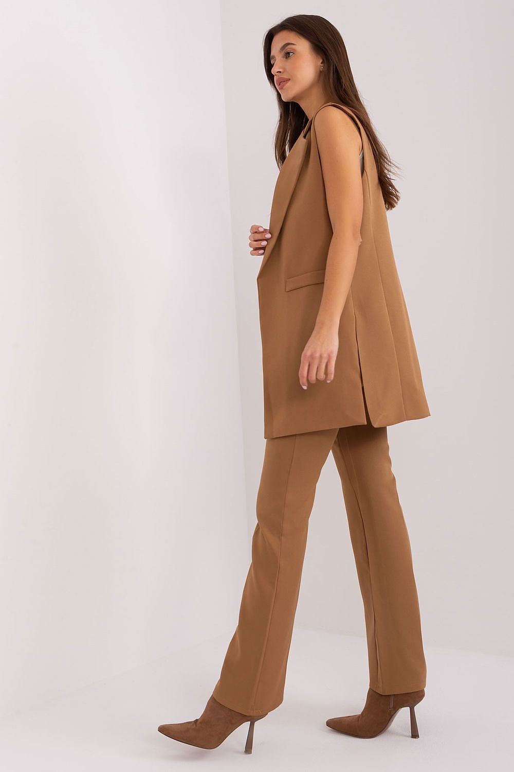 Women trousers model 187460 Italy Moda