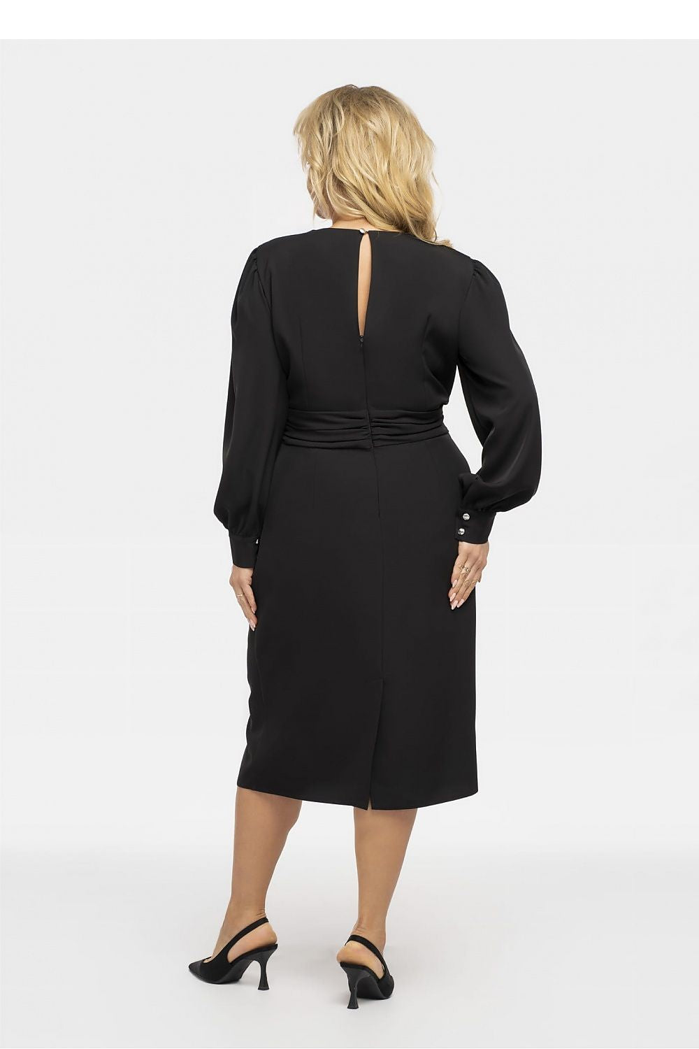 Plus size dress model 190958 Karko