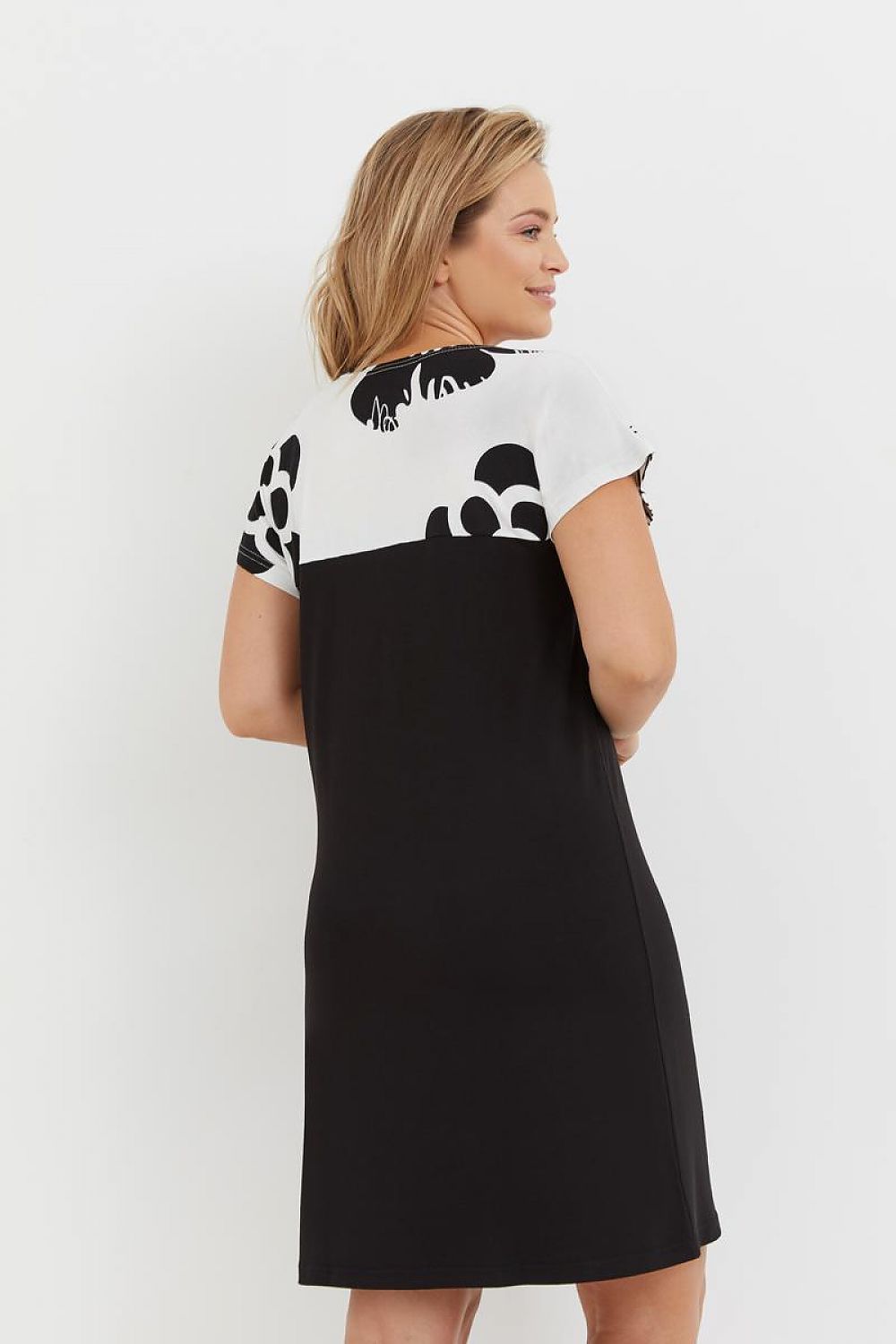 Nightshirt model 196101 De Lafense