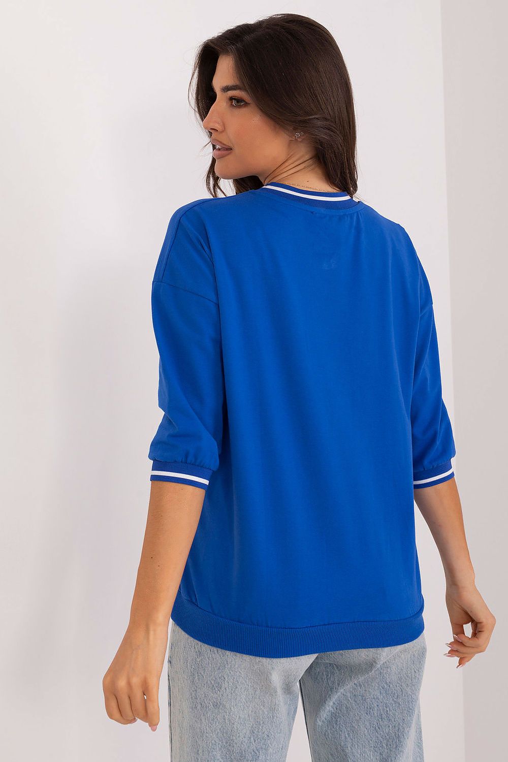 Blouse model 197742 Relevance