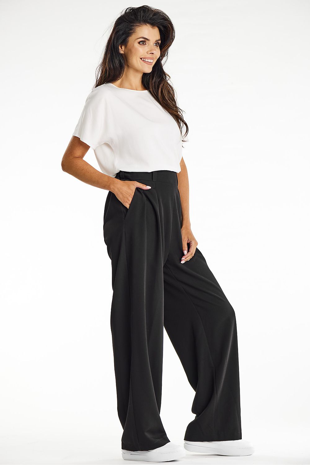 Women trousers model 200573 awama