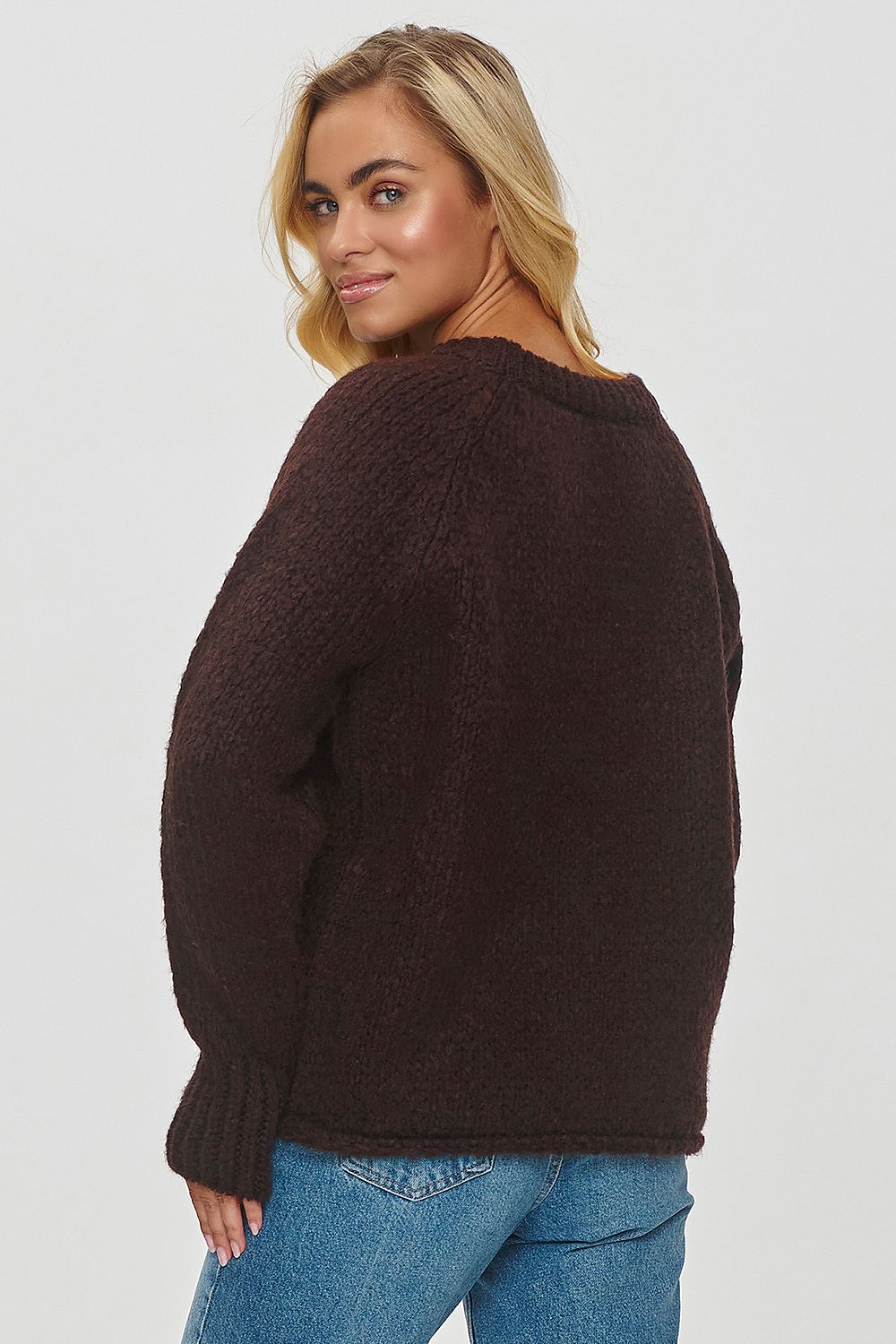 Jumper model 201806 Makadamia