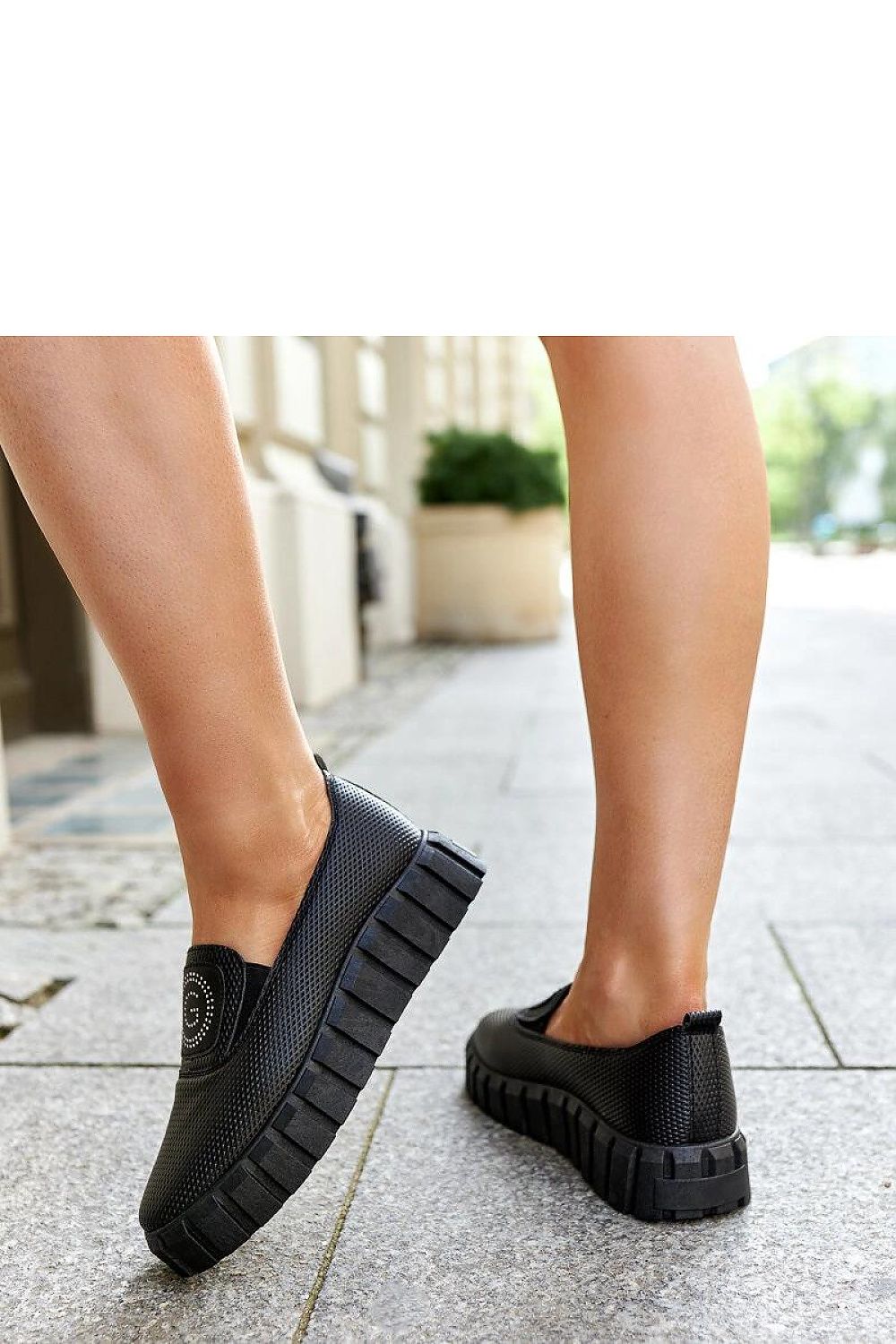 Half shoes model 206460 Solea