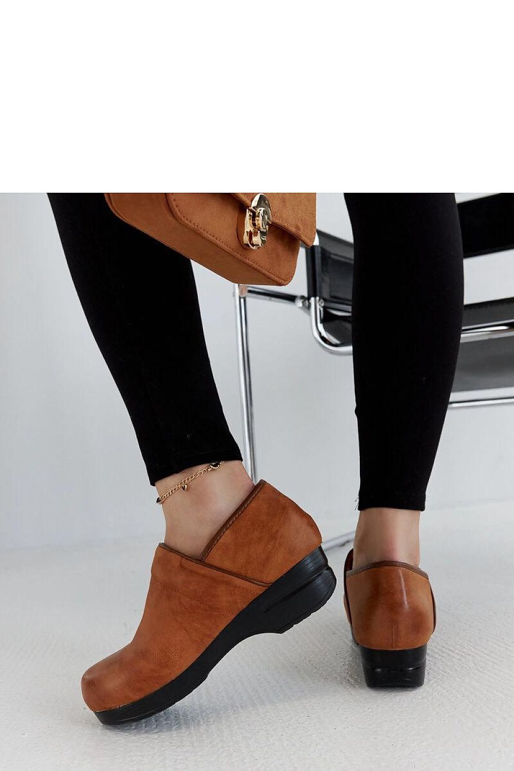 Half shoes model 206479 Solea