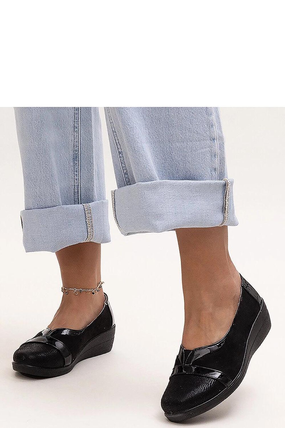 Half shoes model 207067 Solea