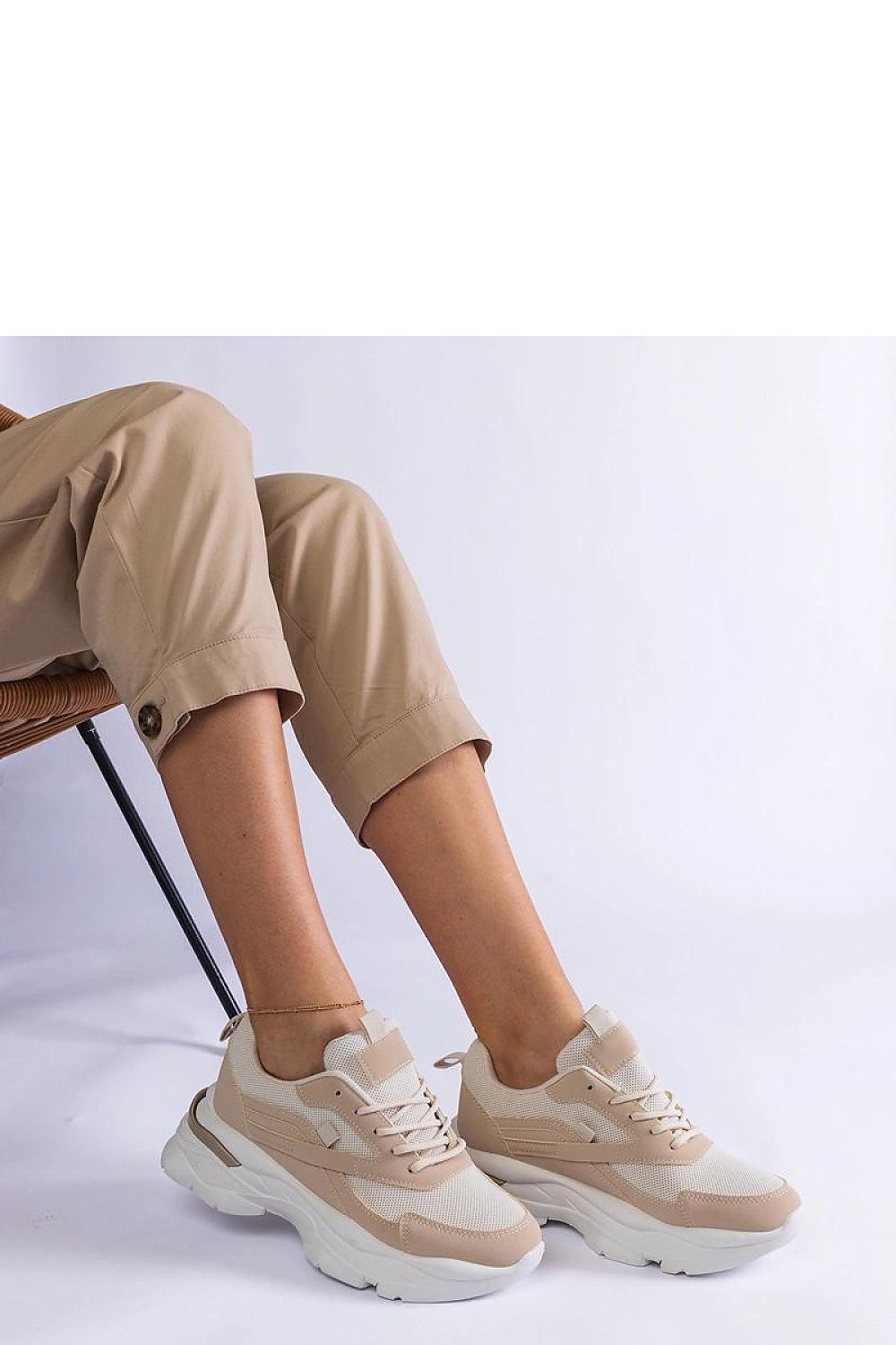 Sneakers model 207133 Solea
