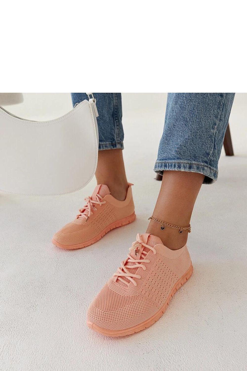 Sneakers model 207523 Solea