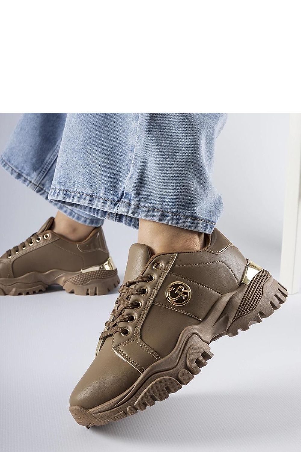 Sneakers model 207635 Solea
