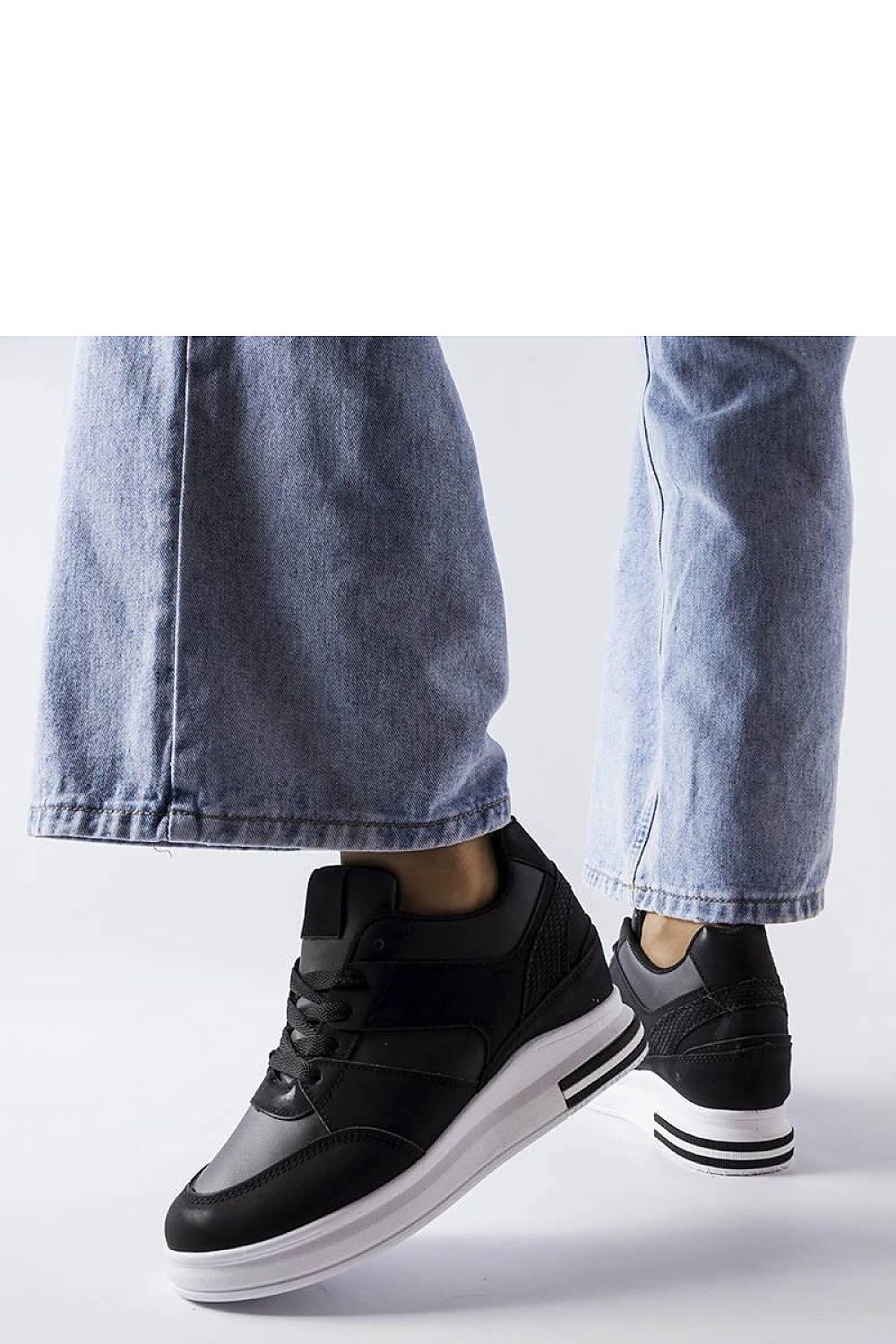 Sneakers model 207917 Solea