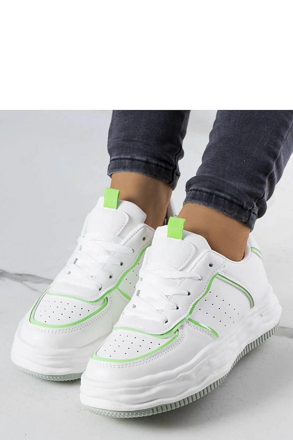 Sneakers model 208020 Solea