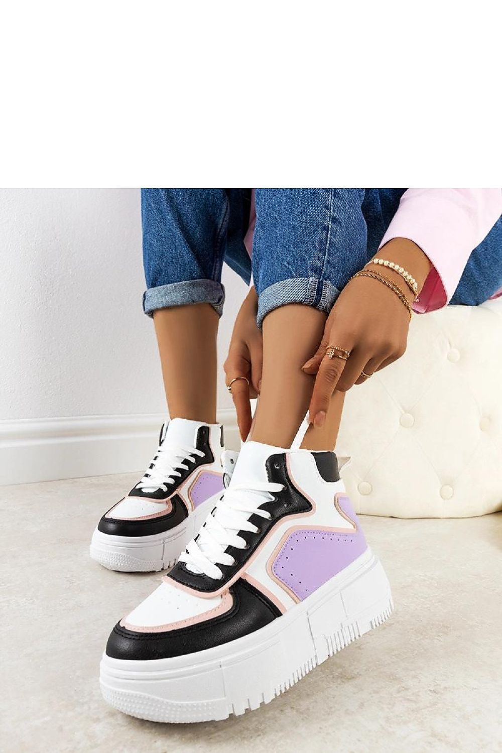 Sneakers model 208026 Solea