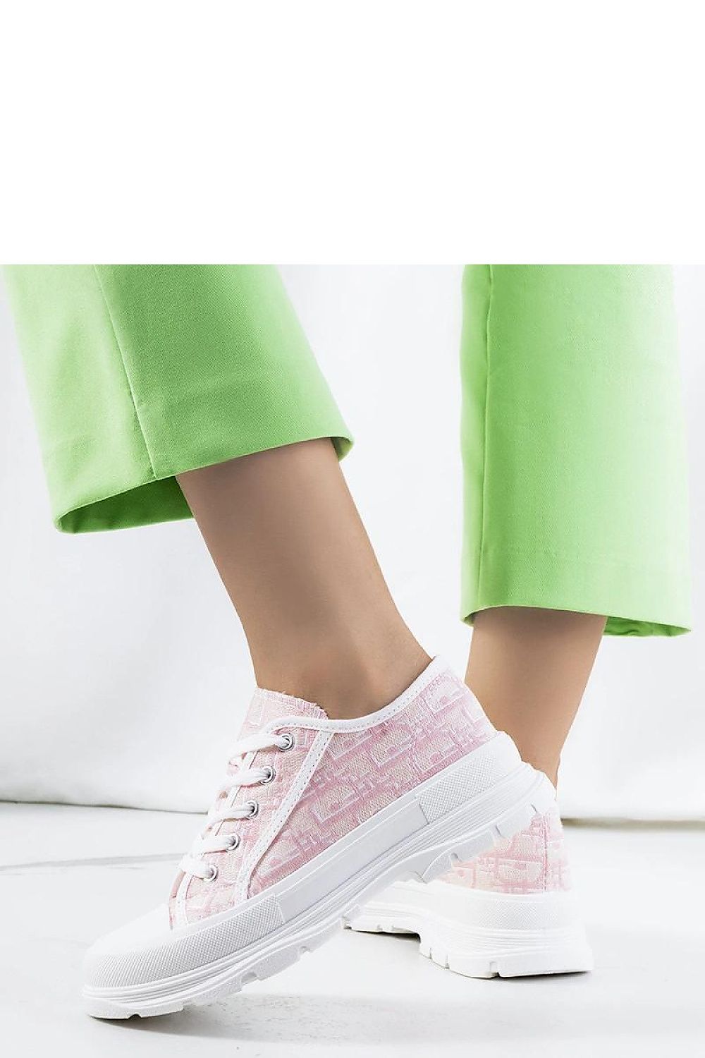 Sneakers model 208033 Solea