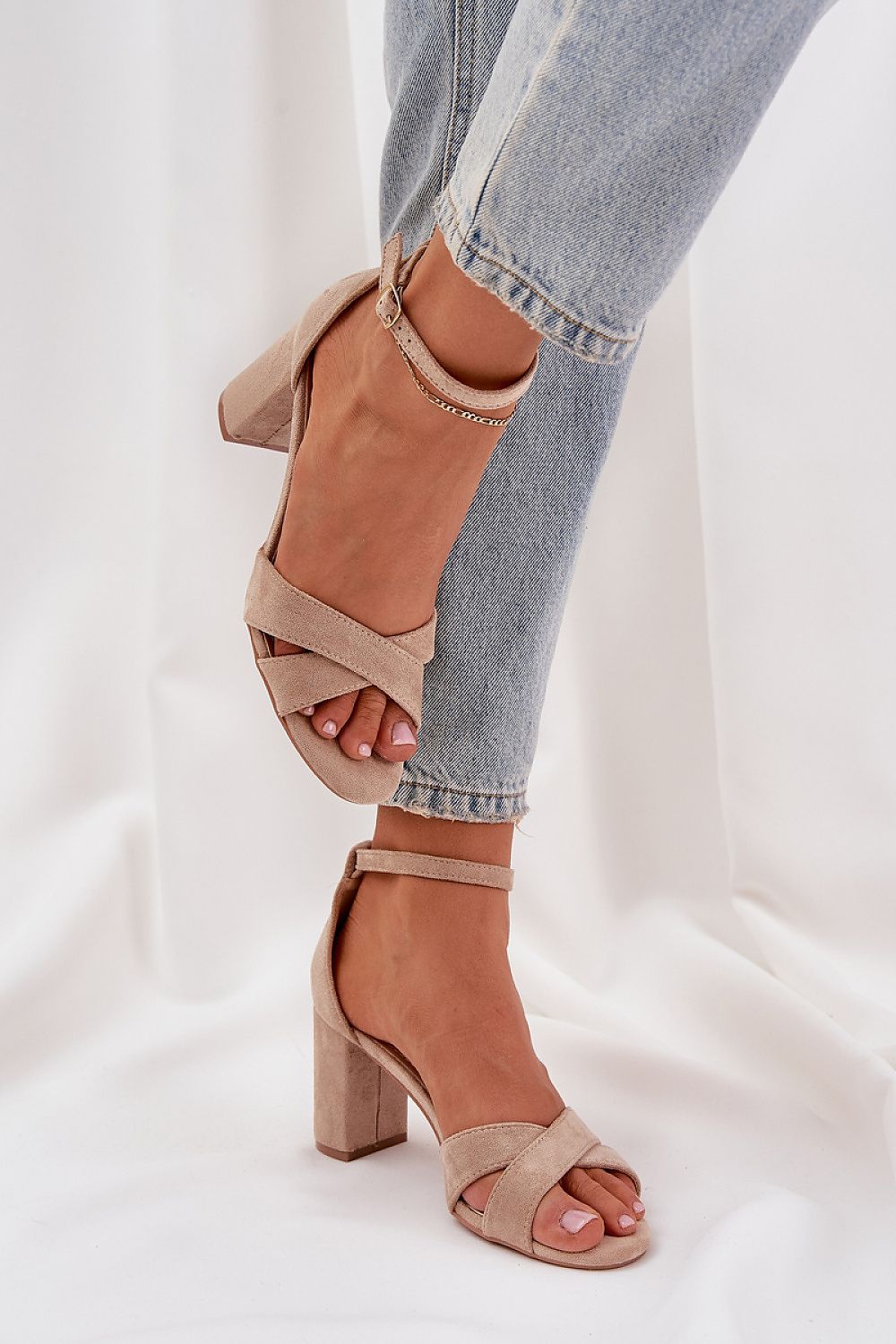 Heel sandals model 210151 Step in style