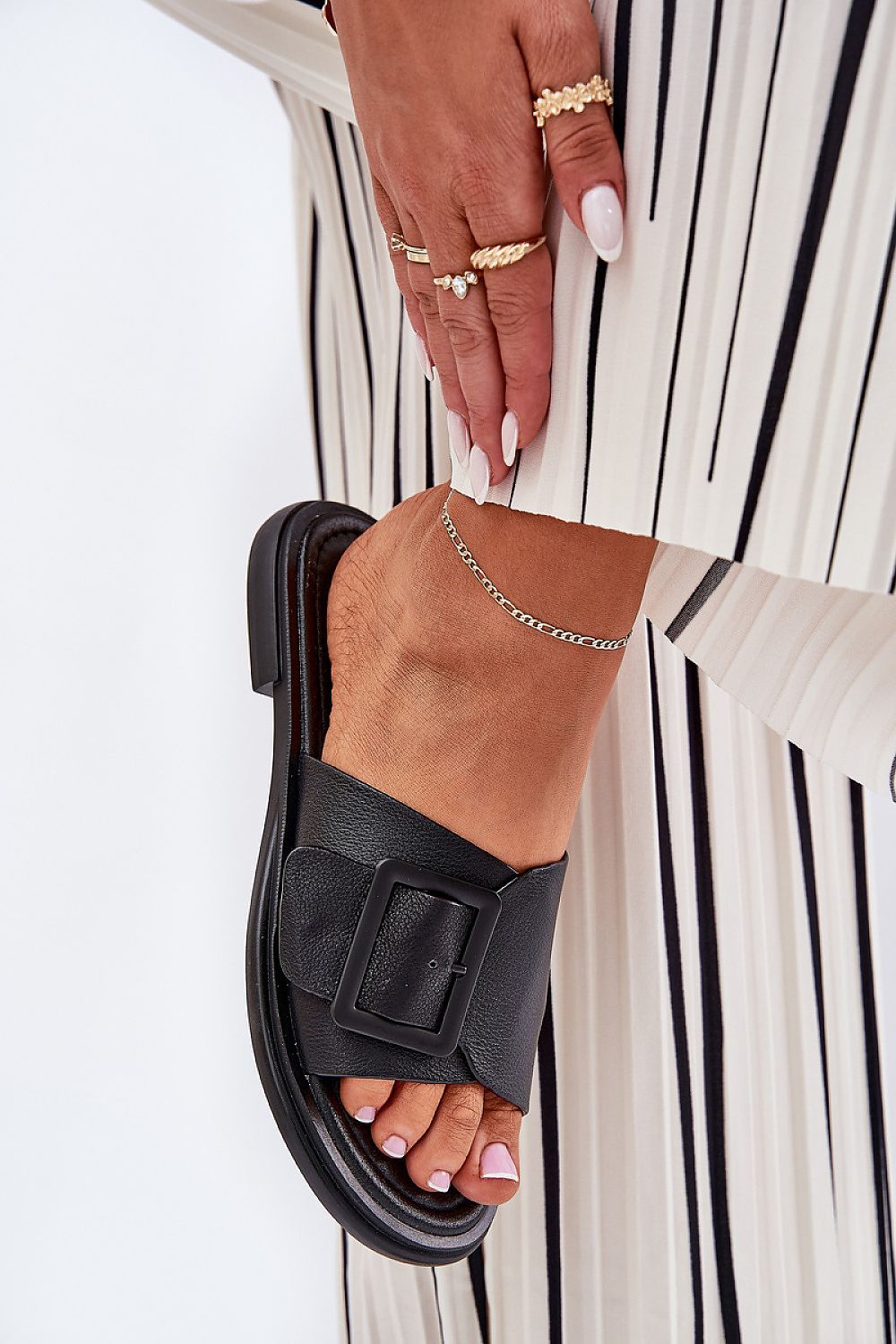 Flip-flops model 211958 Step in style