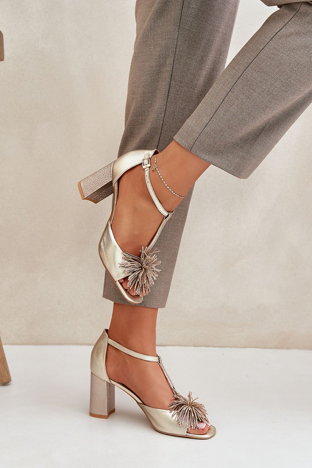Heel sandals model 212584 Step in style