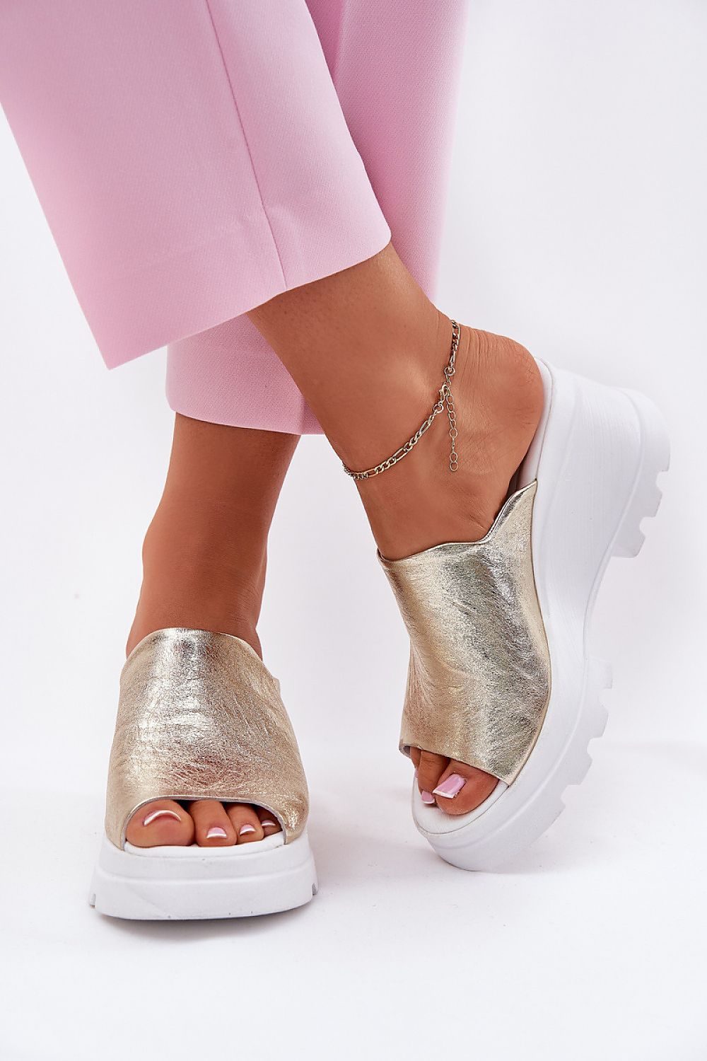 Flip-flops model 213034 Step in style