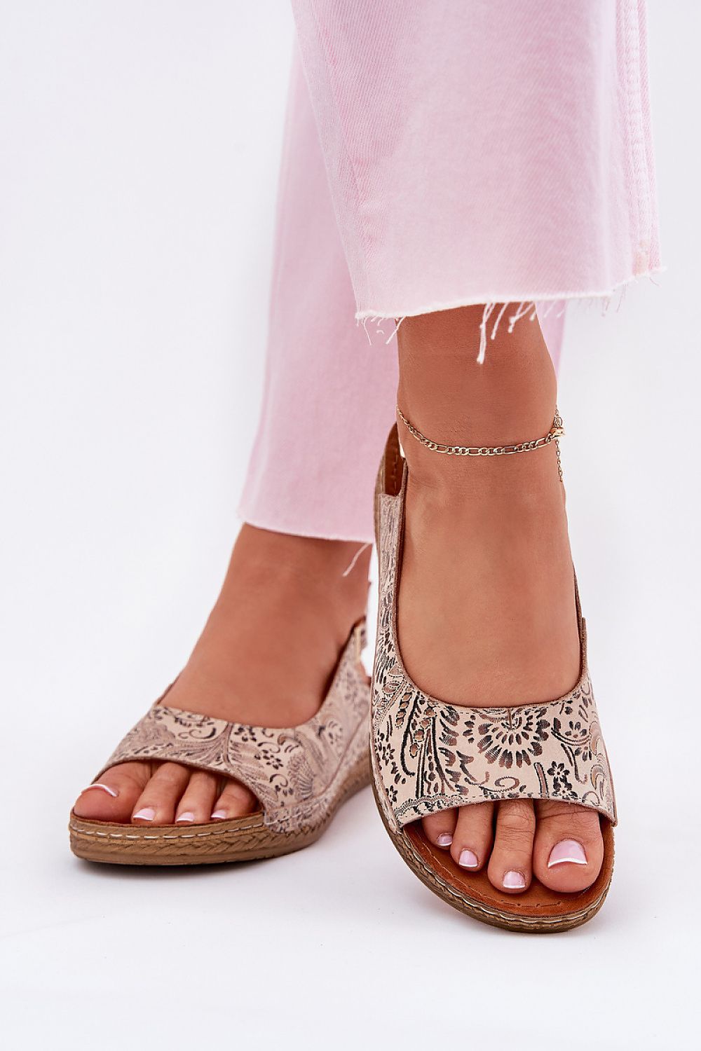 Buskin model 215018 Step in style