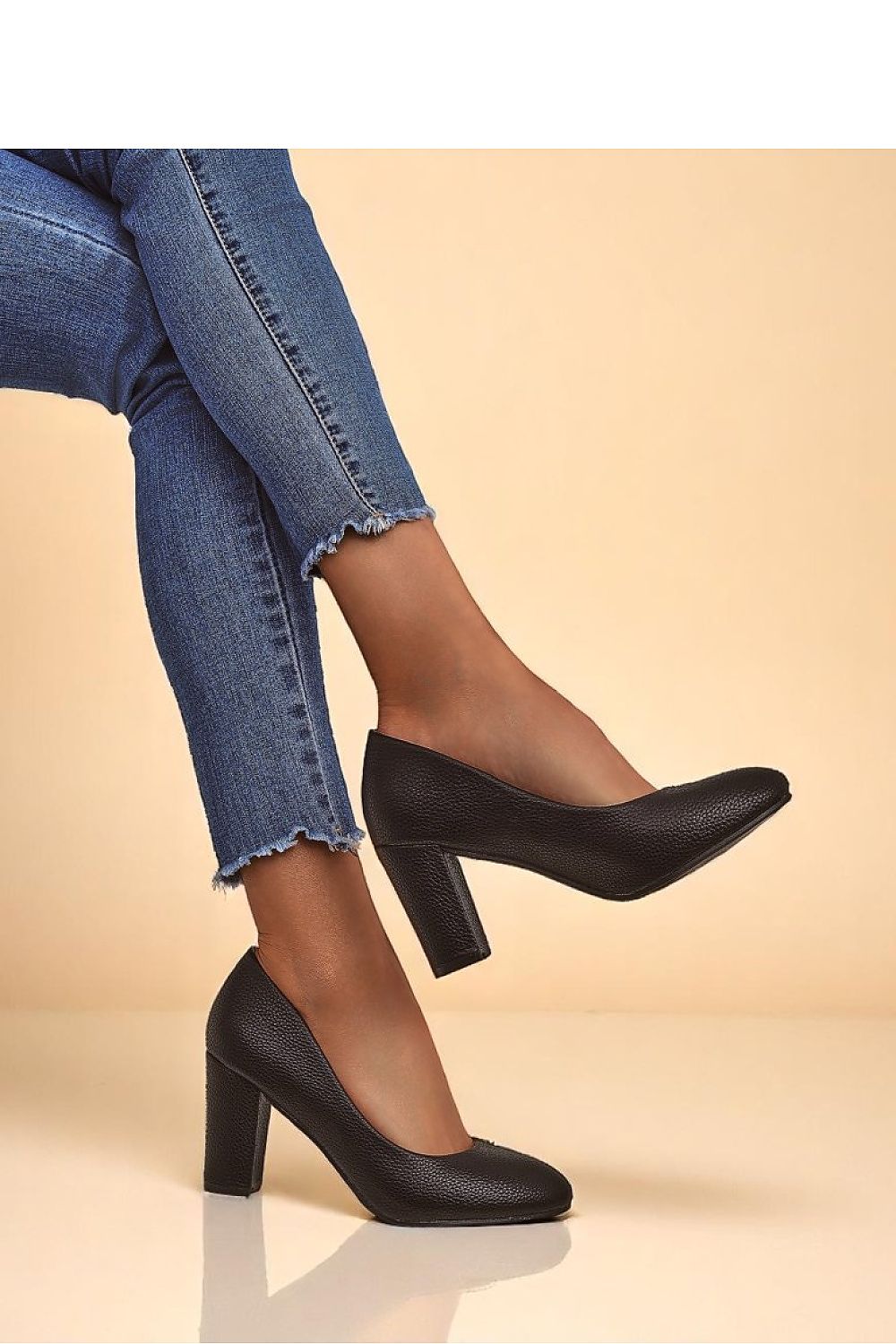 Block heel pumps model 216267 PRIMO