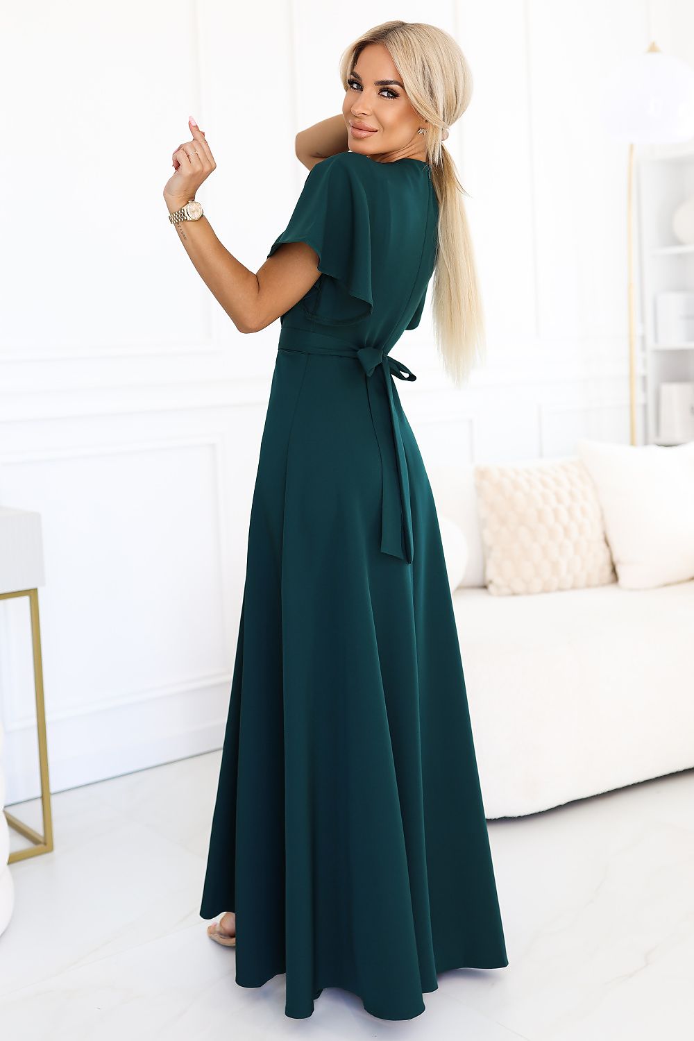 Long dress model 216503 Numoco