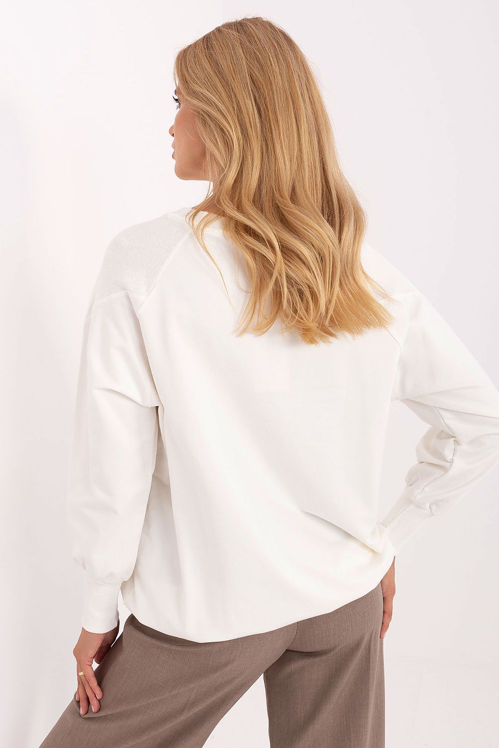 Blouse model 217035 Relevance
