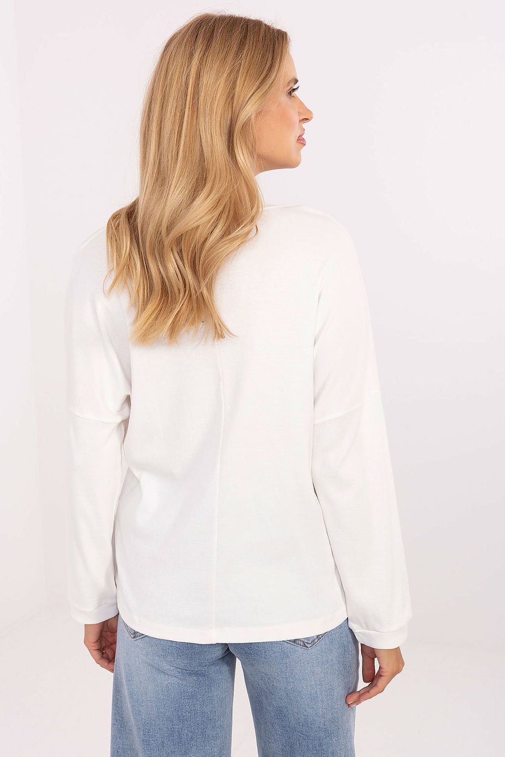 Blouse model 217046 Relevance