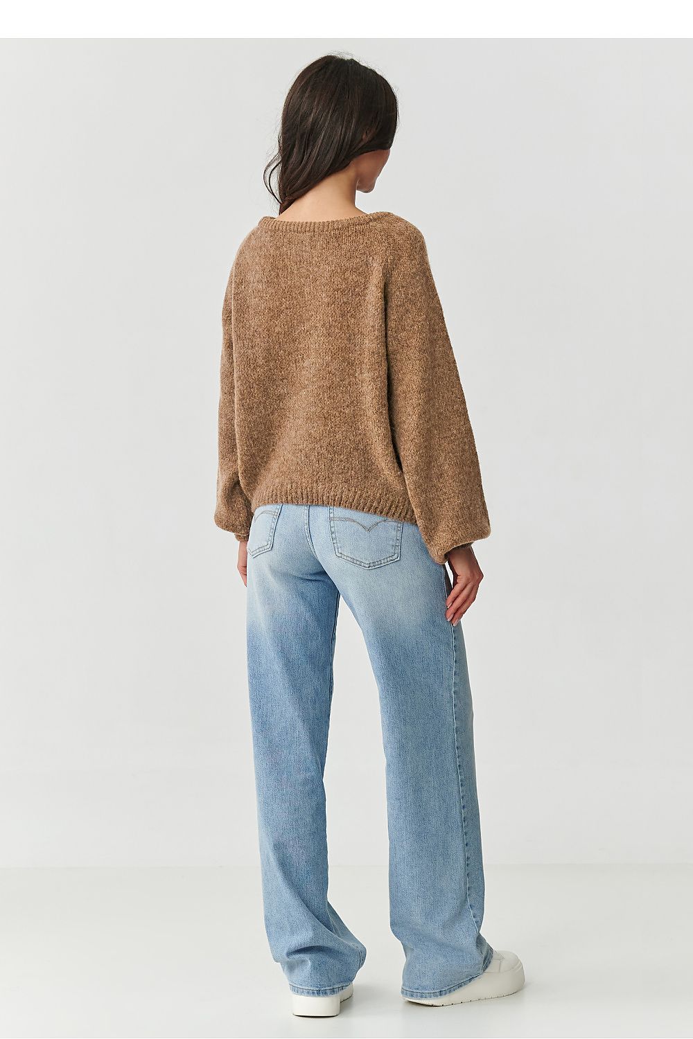 Jumper model 217385 Makadamia