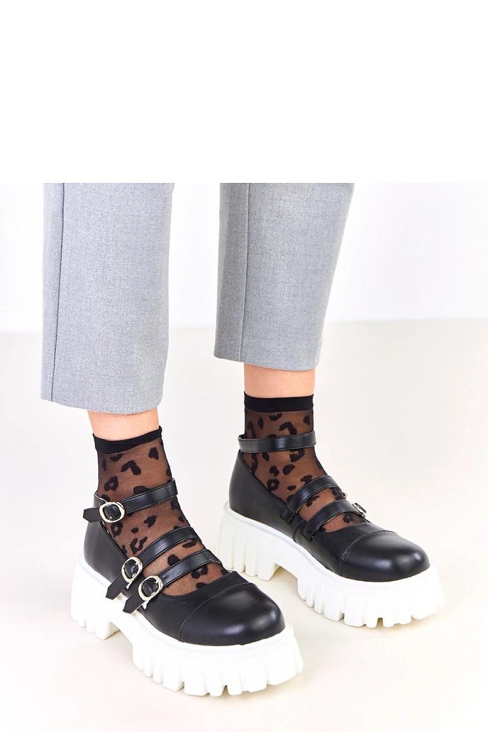 Half shoes model 219168 Solea