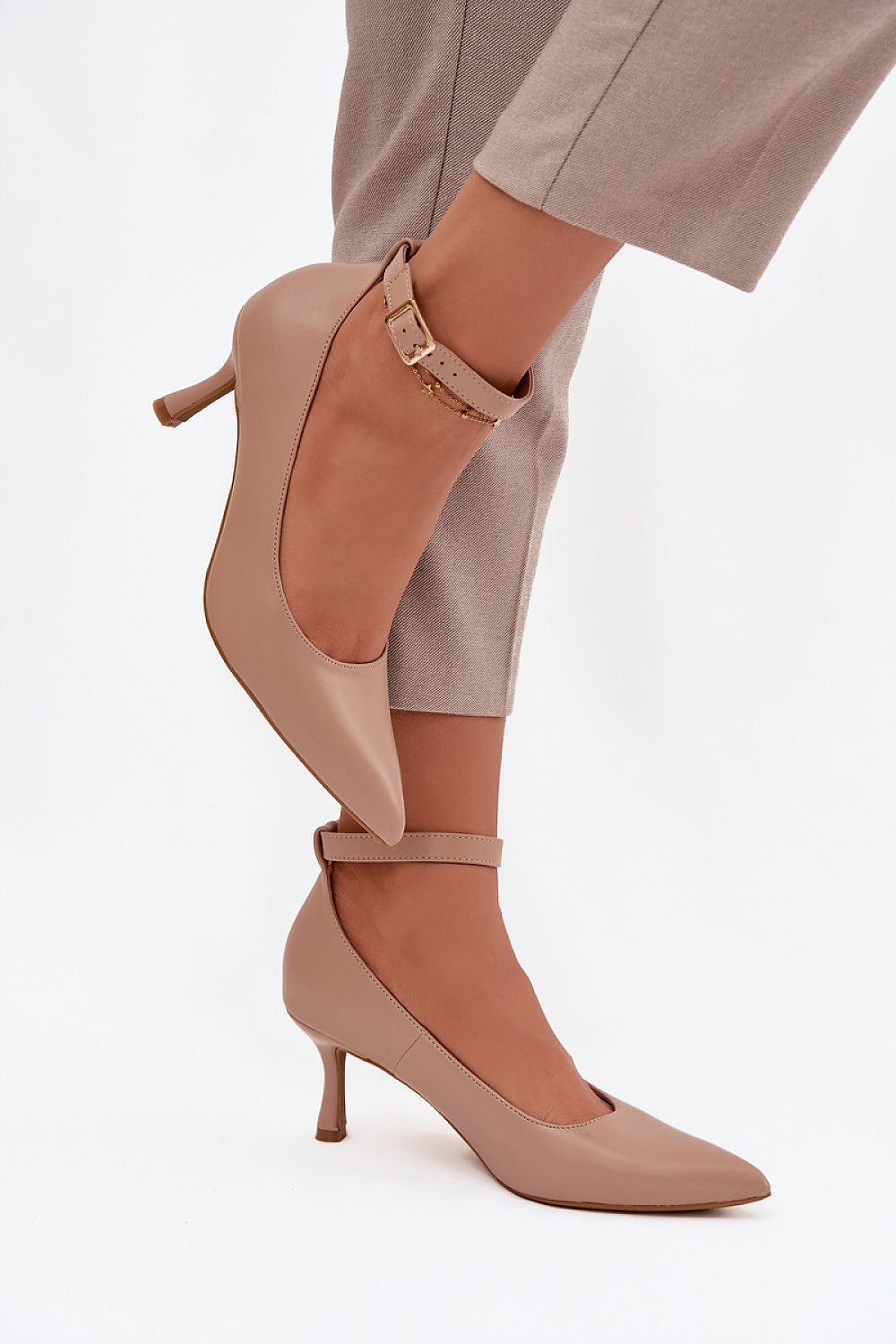 High heels model 221170 Step in style