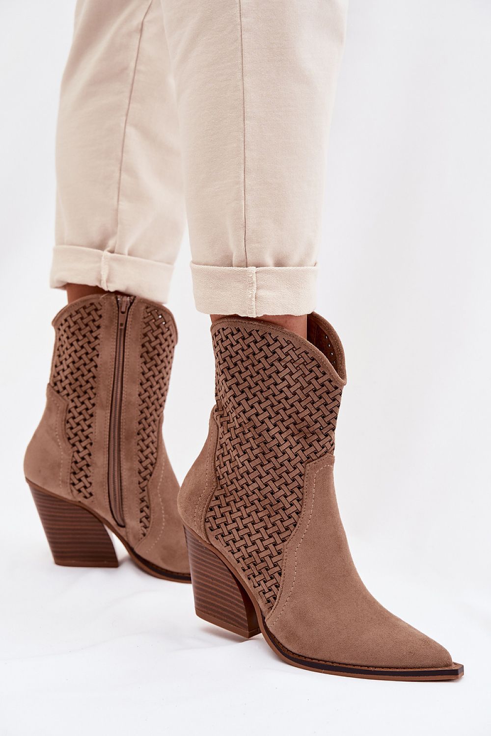 Heel boots model 224239 Step in style