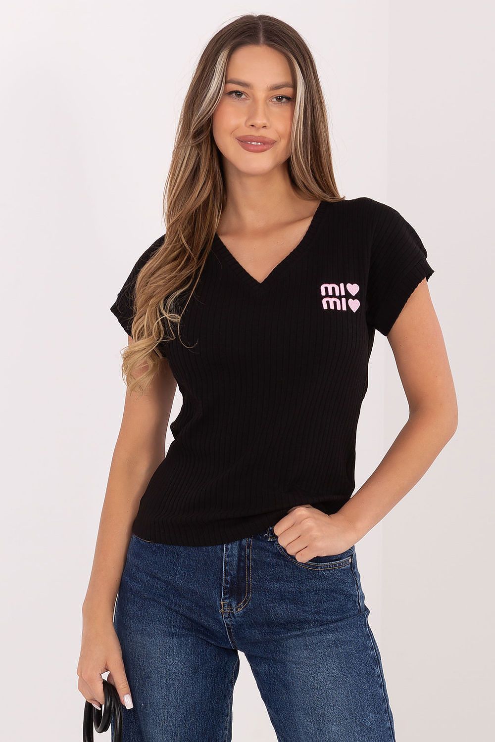 Blouse model 226139 Relevance