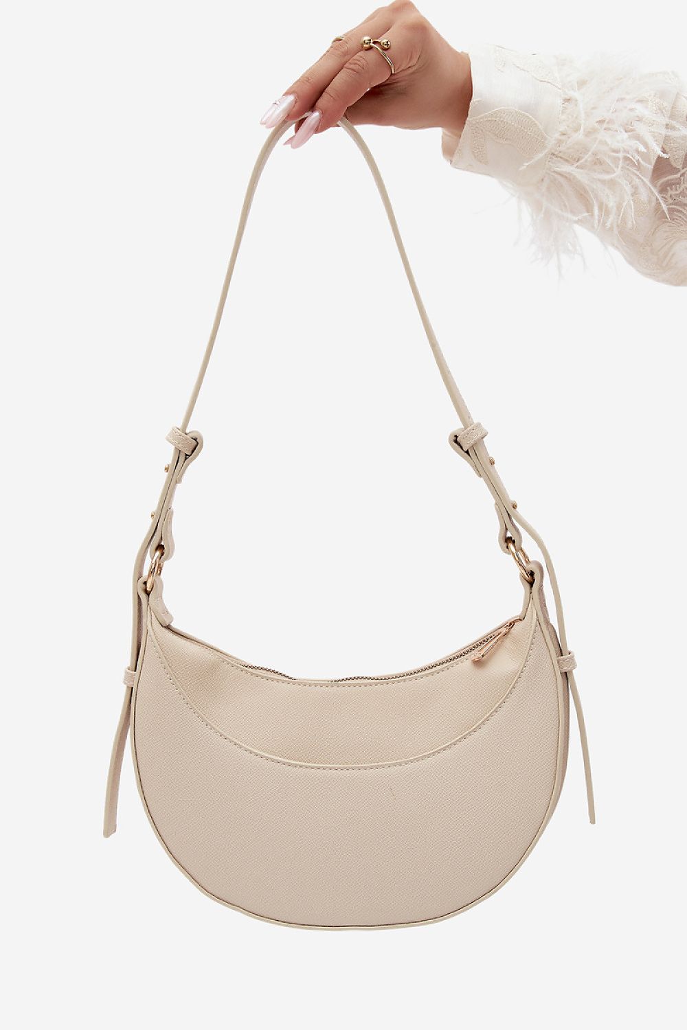 Everyday handbag model 230402 Step in style