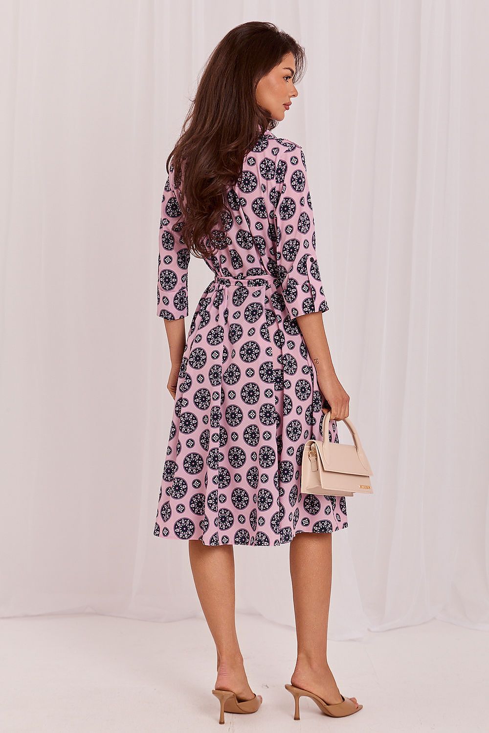 Daydress model 230429 Lakerta