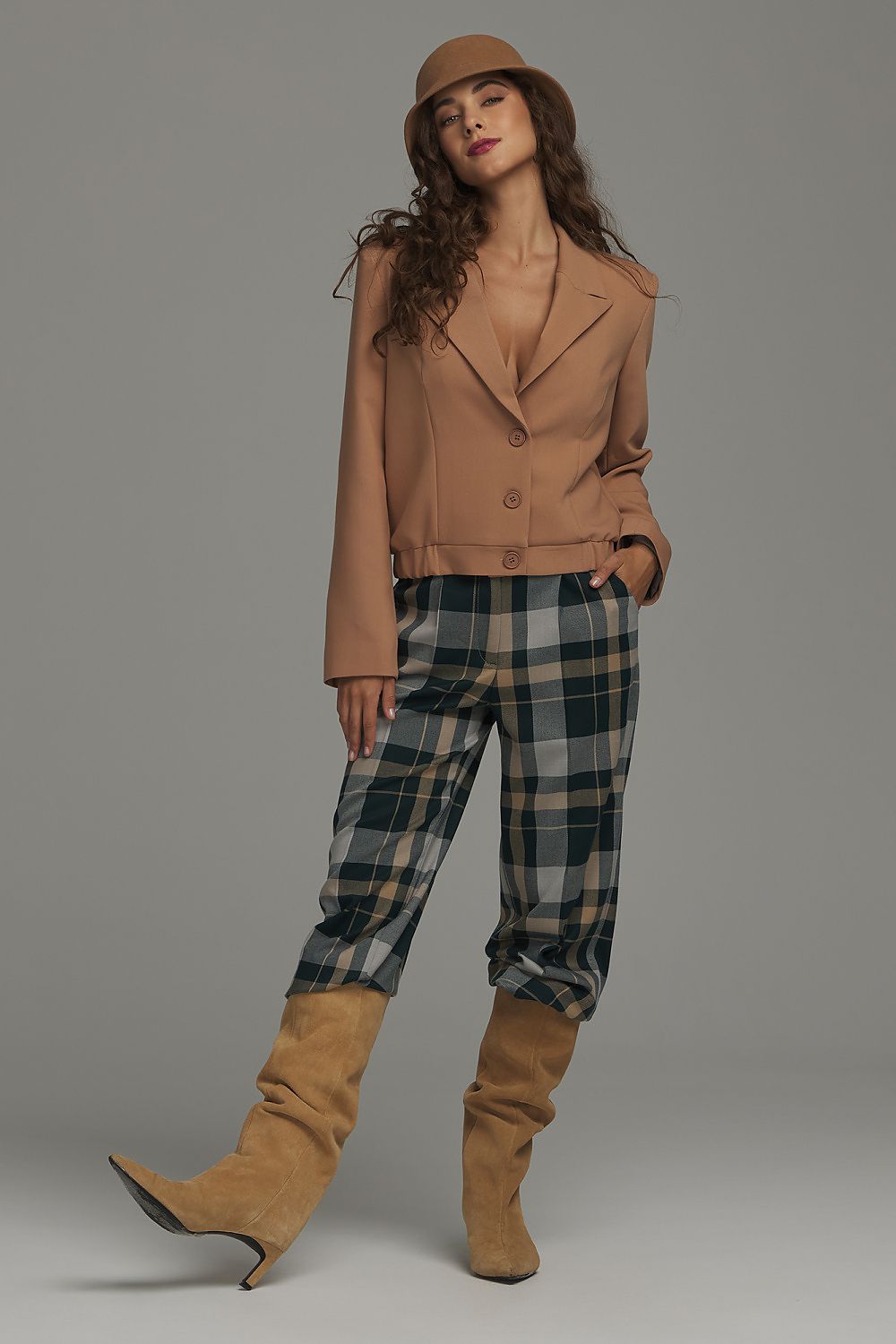 Women trousers model 231342 Nife