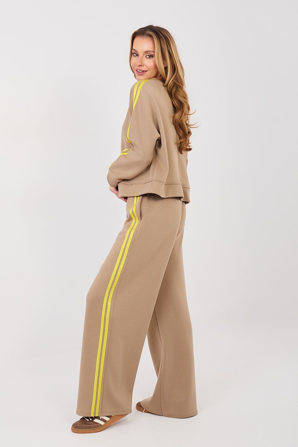 Set model 232208 Rue Paris