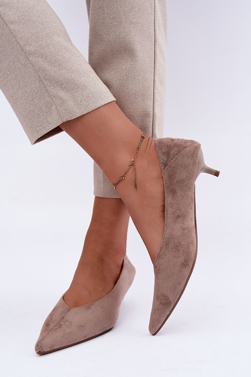Heel pumps model 232484 Step in style