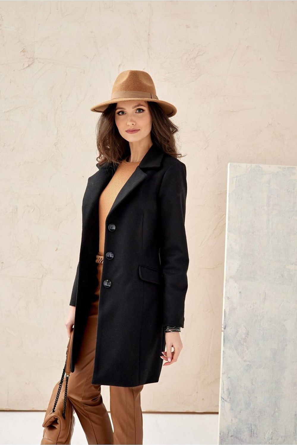 Coat model 184498 Roco Fashion