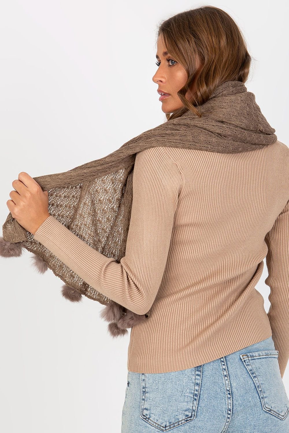 Shawl model 185909 AT