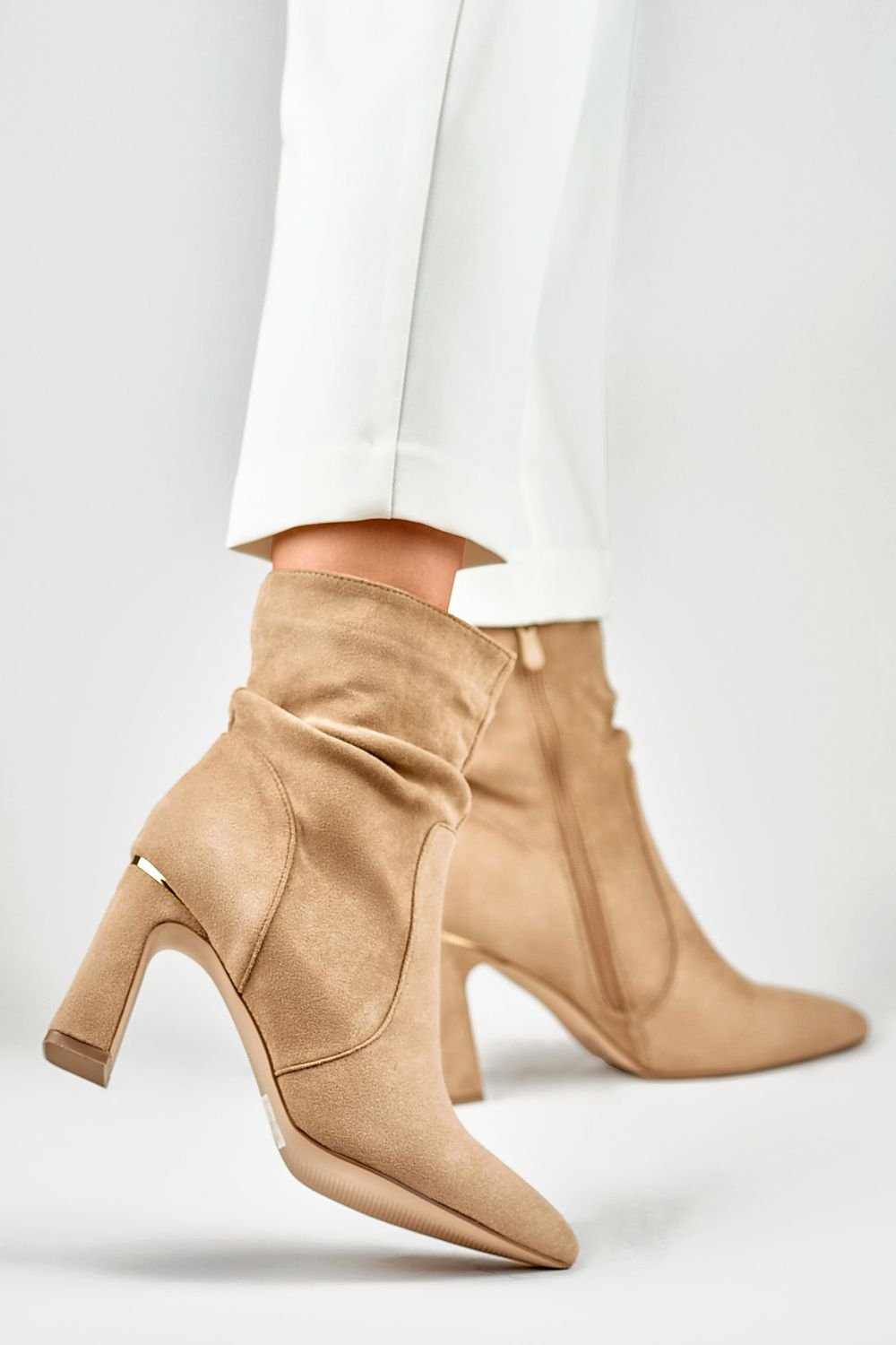 Heel boots model 186500 PRIMO