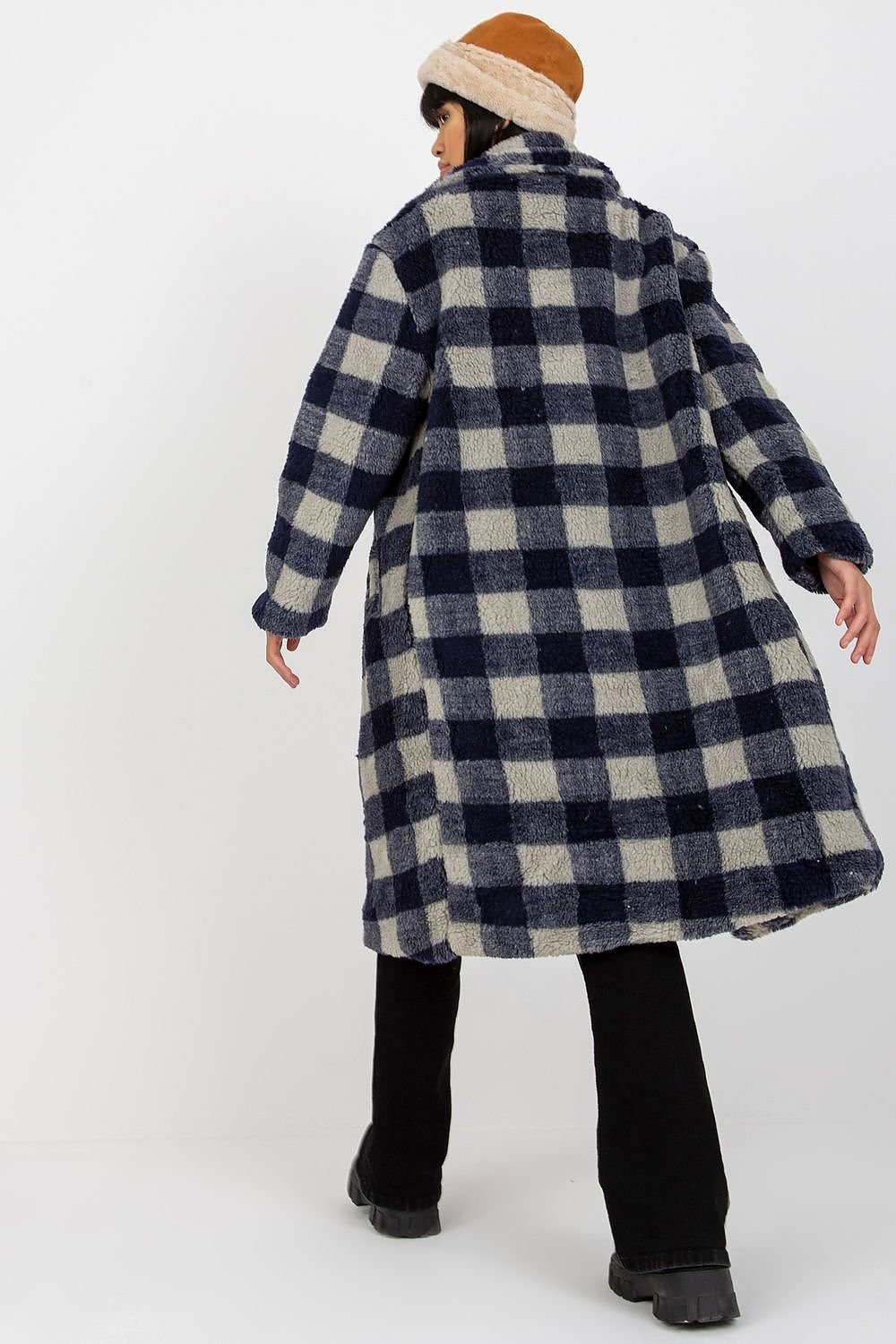 Coat model 171664 EM