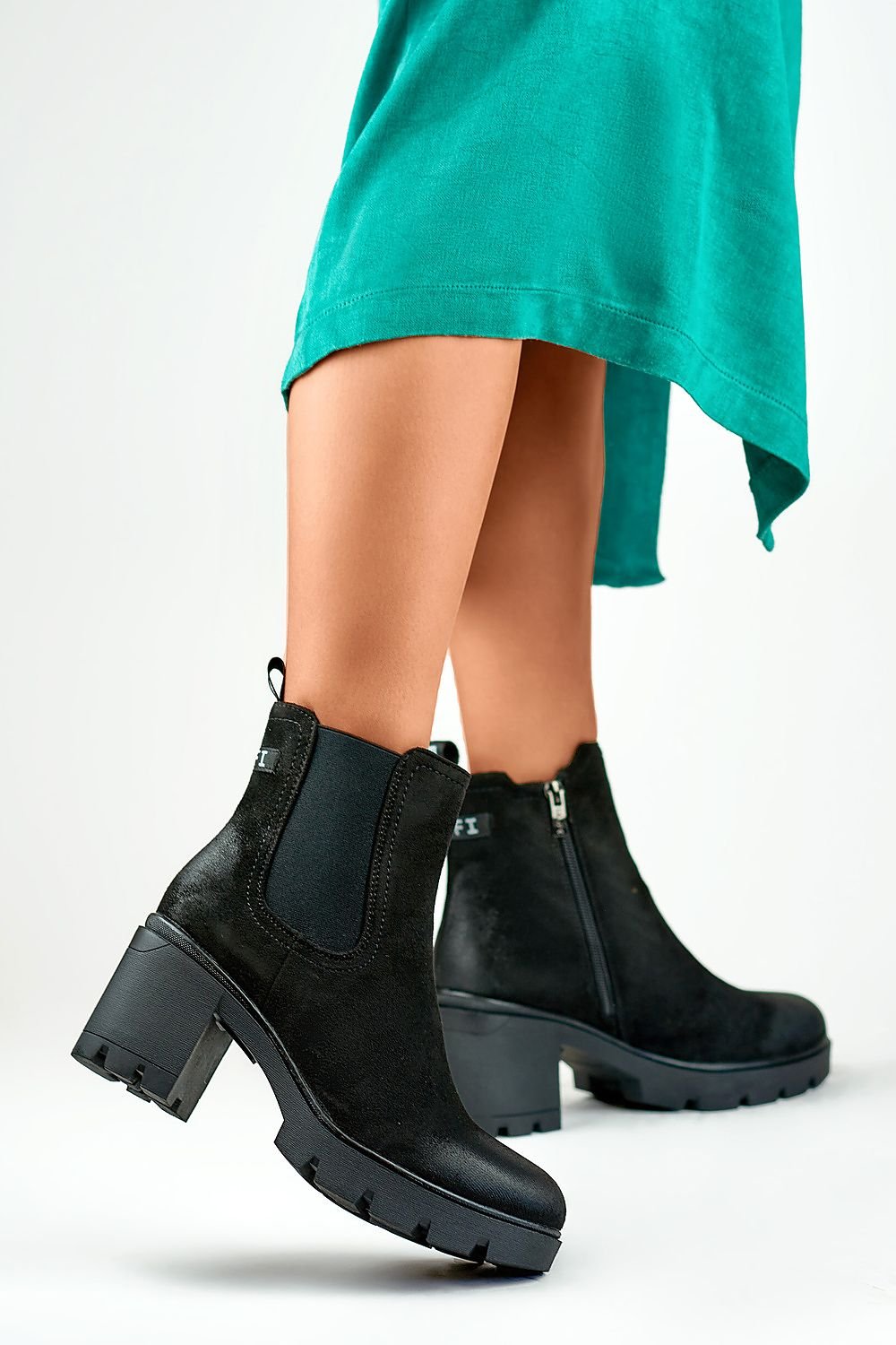 Heel boots model 184619 PRIMO