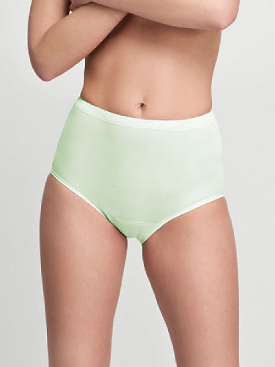 Shorts model 108464 Mewa