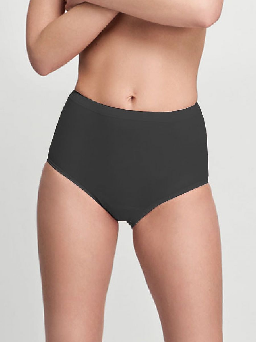 Shorts model 108465 Mewa