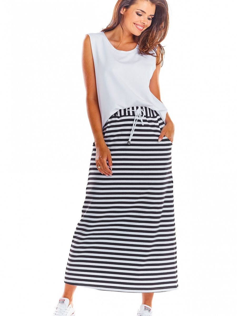 Long skirt model 133618 Infinite You