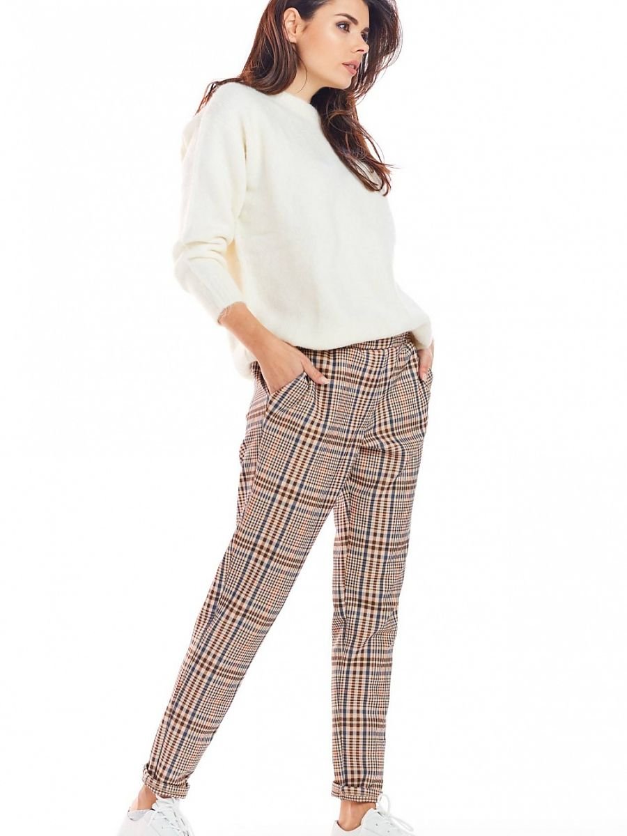 Women trousers model 148986 awama