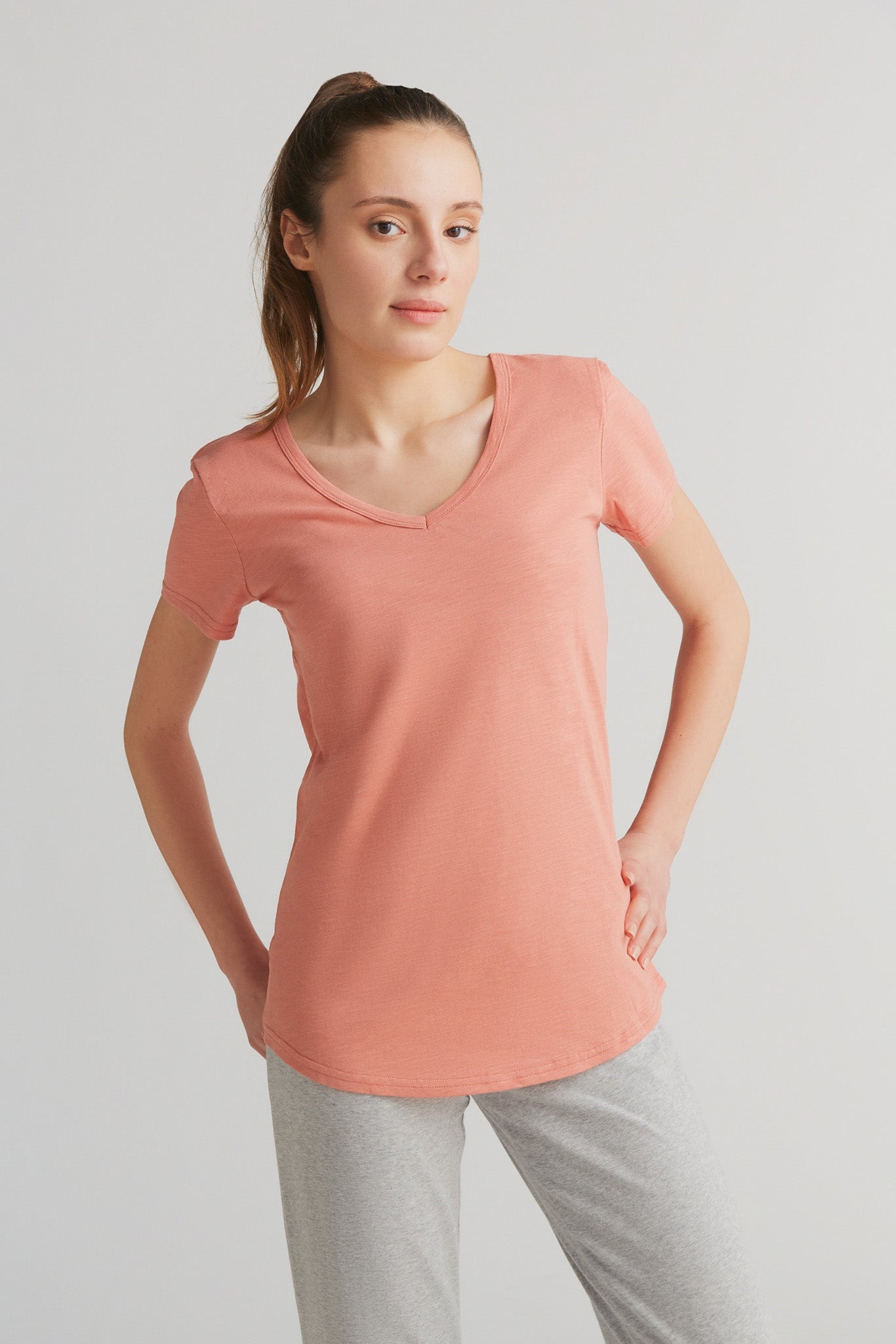 1223-053 | Damen Flammé V-Neck T-Shirt - Lachsrot